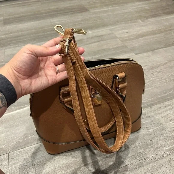 Aldo Brown Crossbody  Zipper Purse - Picture 5 of 5